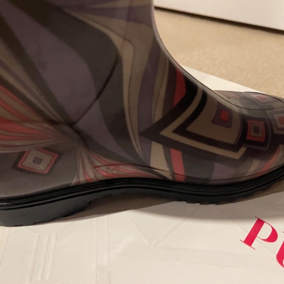 Emilio Pucci Rainboots - Picture 4 of 12